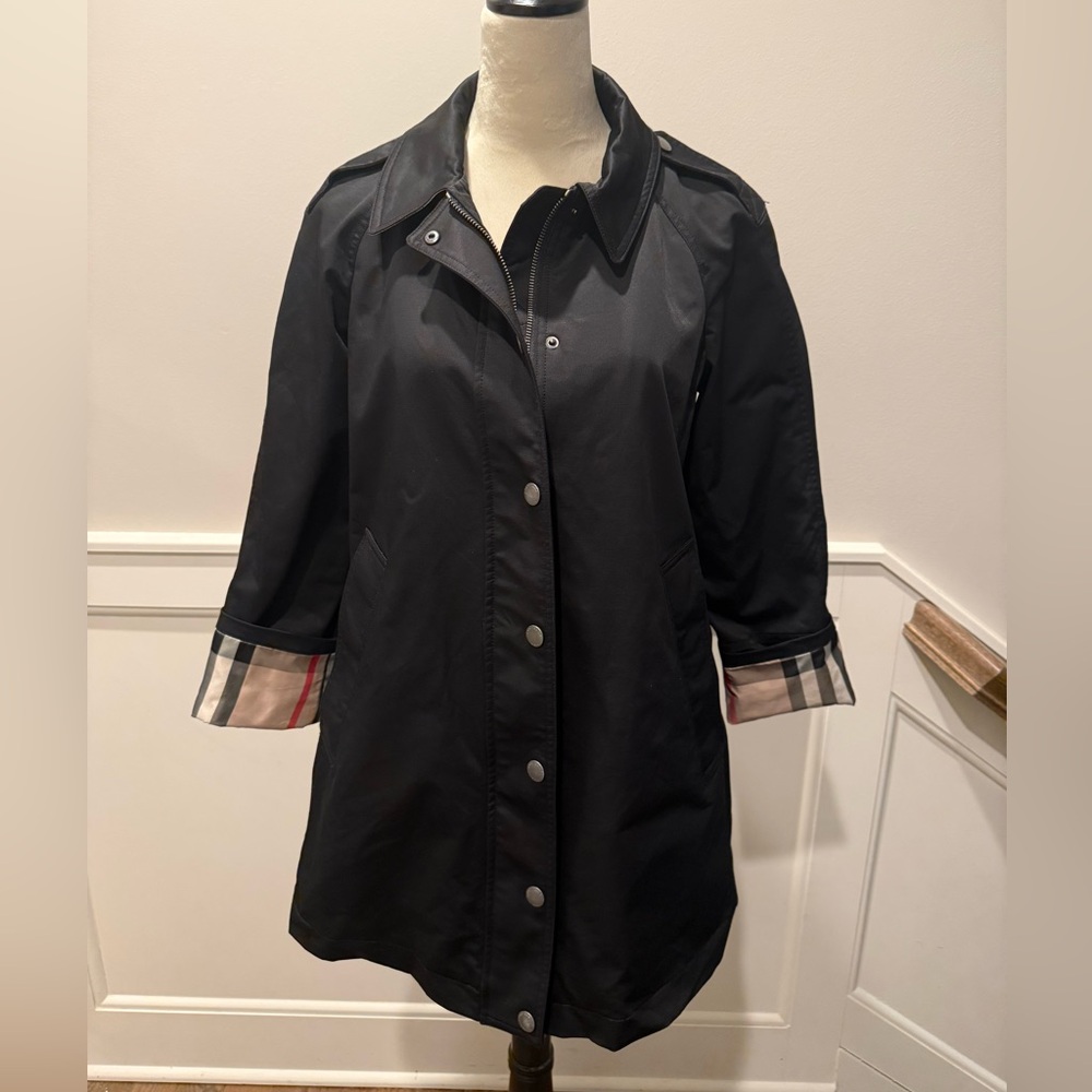 BURBERRY BRIT SZ 8 US Black Trench Coat with hood and liner. Excellent Cond!!